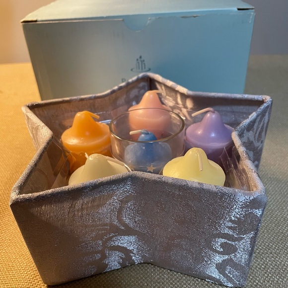 PartyLite Platinum Star Gift Set, 6 scented candles & glass holder in Box - Picture 3 of 8
